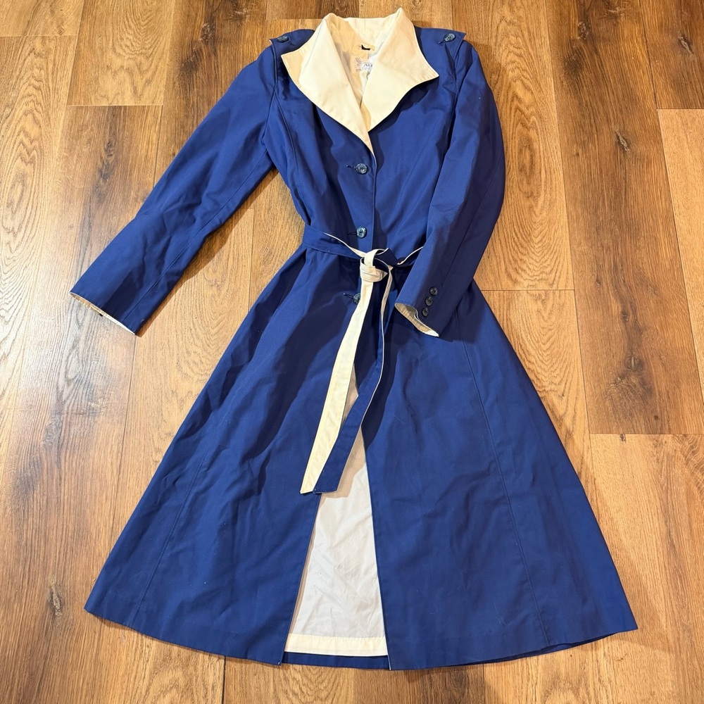 Vintage 70’s Trench Coat Vintage 70’s Jacket Classic Navy and Cream Trench Coat